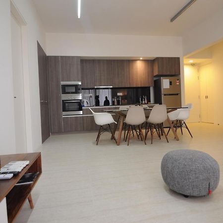 By The Sea@ Cozy Beachfront Home Batu Ferringhi Exterior photo